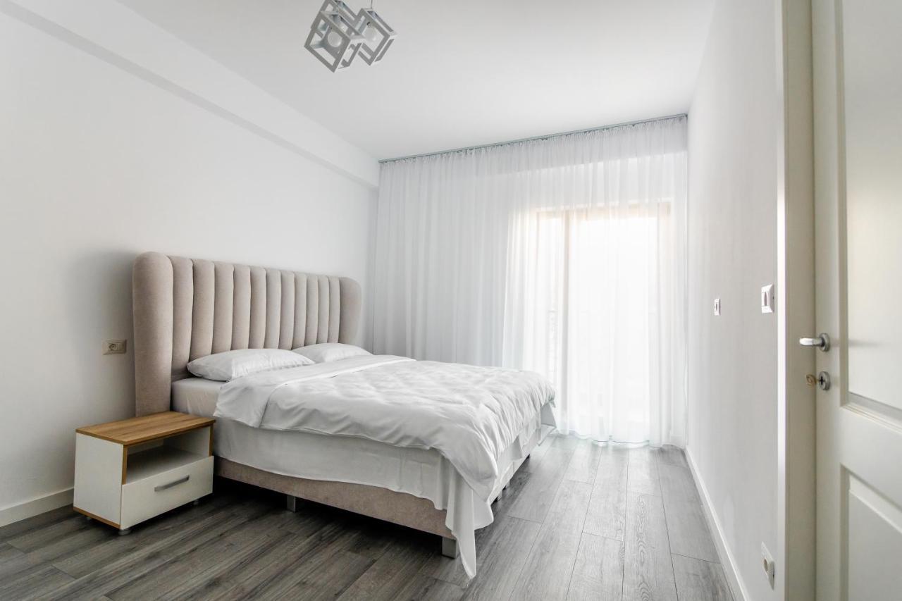 Samplus Central Apartment Craiova Exterior photo